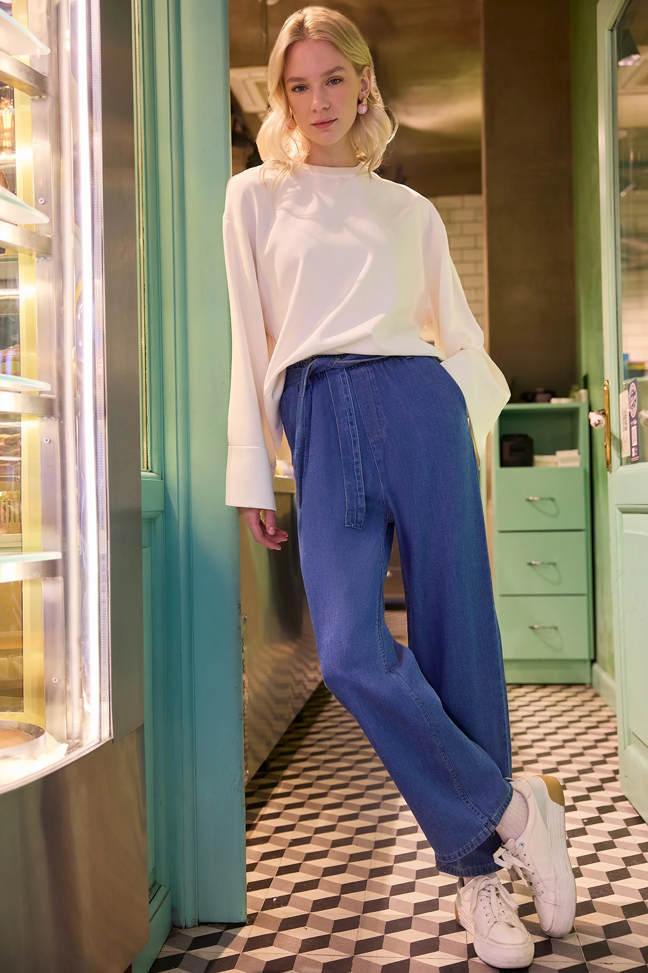 BELTED WAIST DENIM TROUSERS