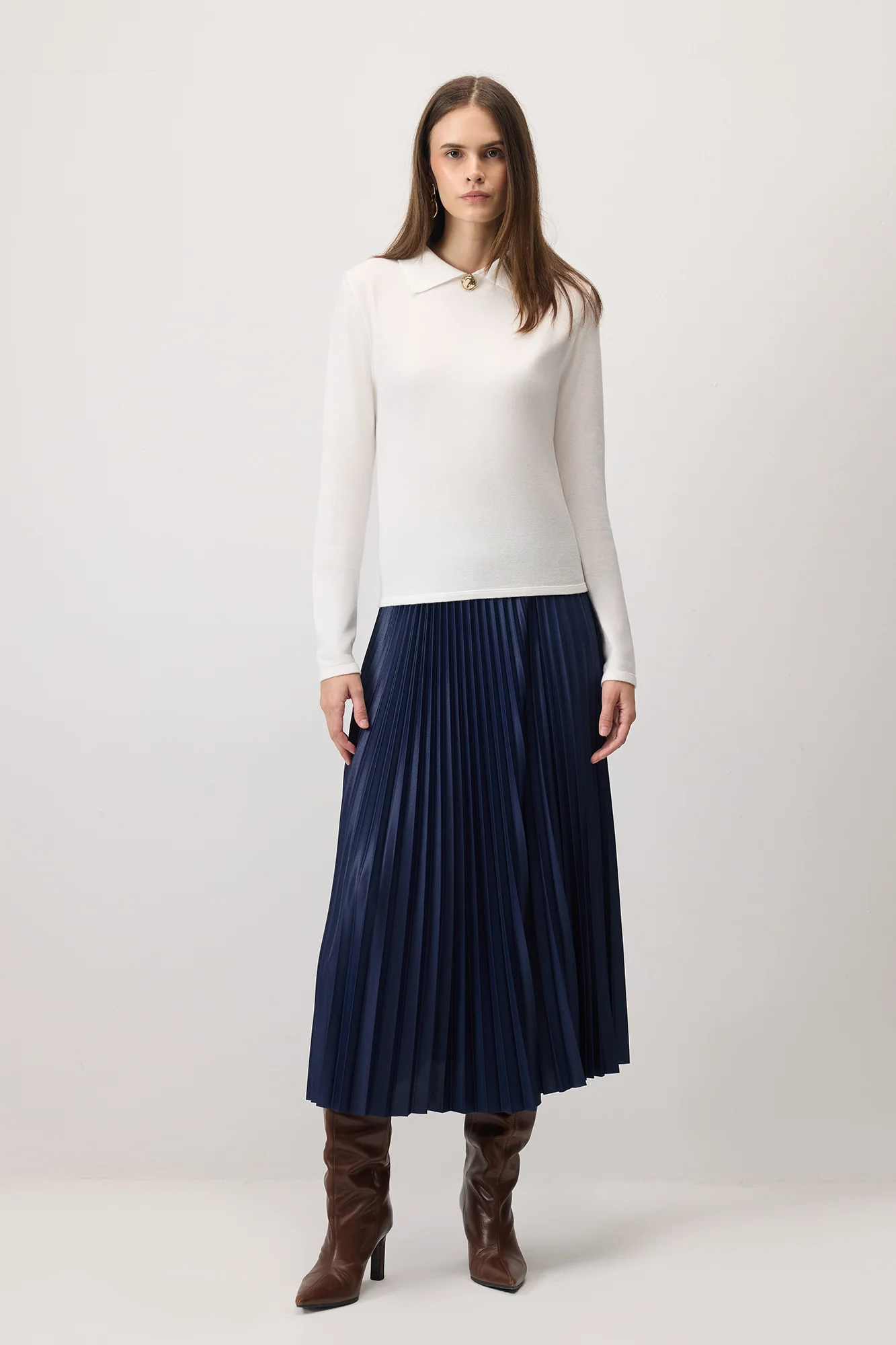 BROOCHED KNIT BLOUSE - Image 2