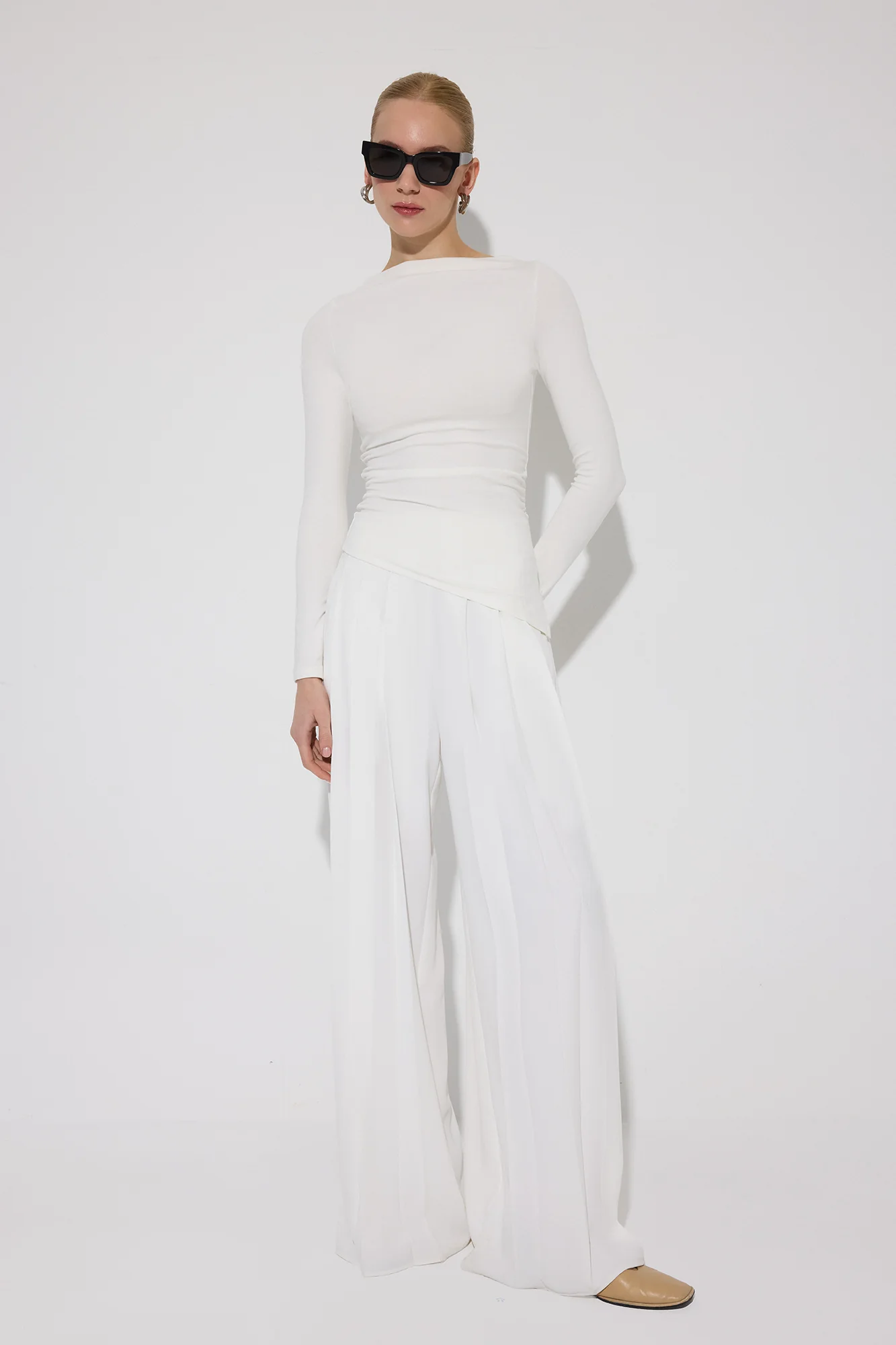SİDE DRAPED BODY