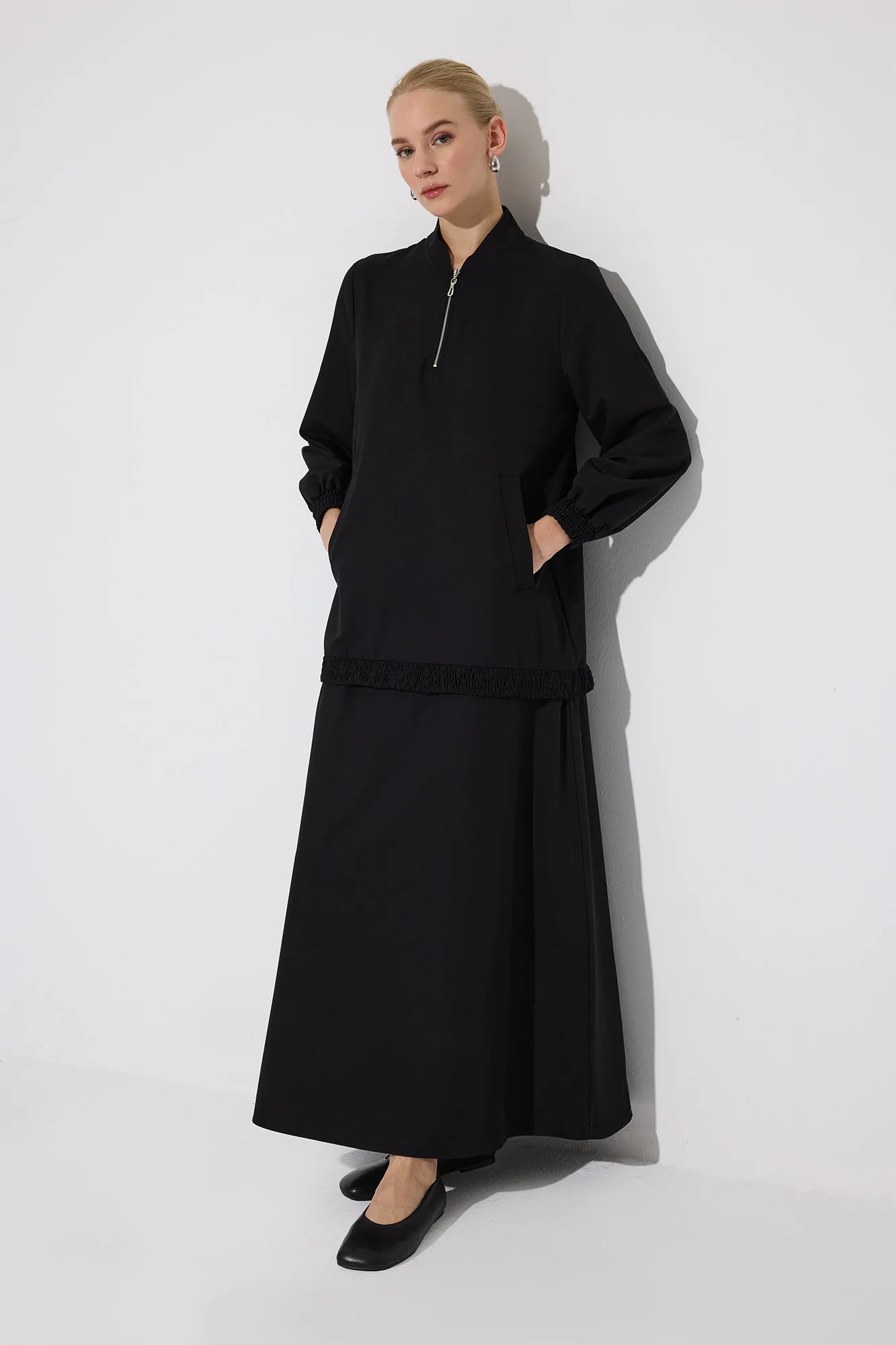 DRESS WITH POCKETS AND ZIPPER - Image 2
