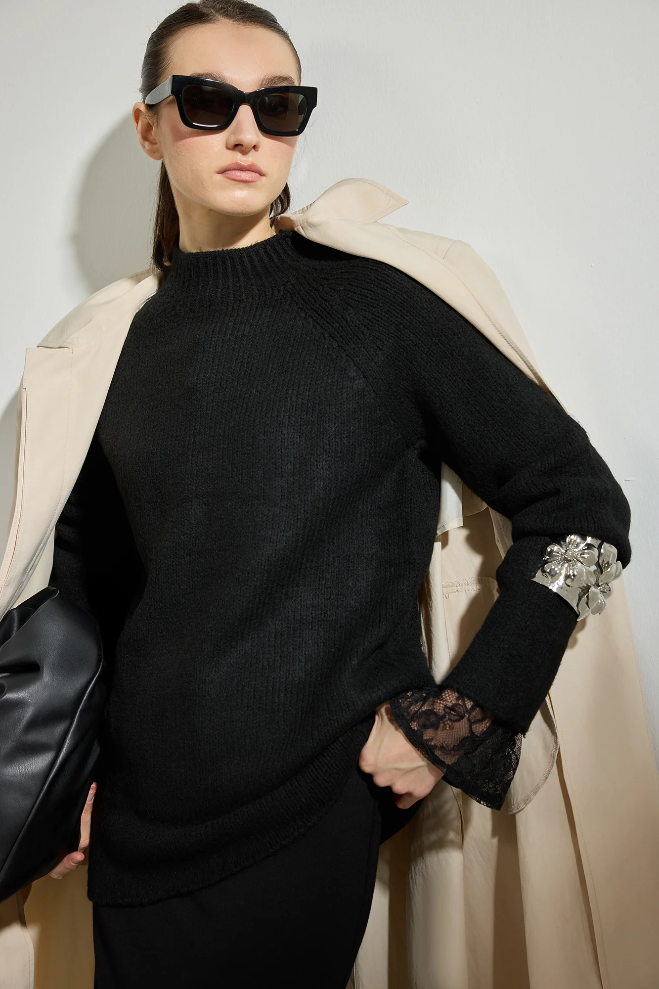 STAND-NECK KNITTED SWEATER