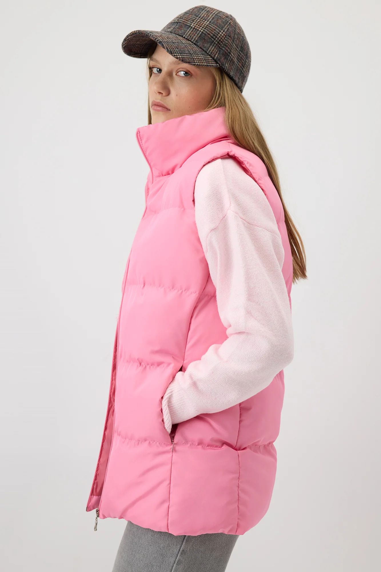 ZIPPERED PUFFY VEST - Image 3