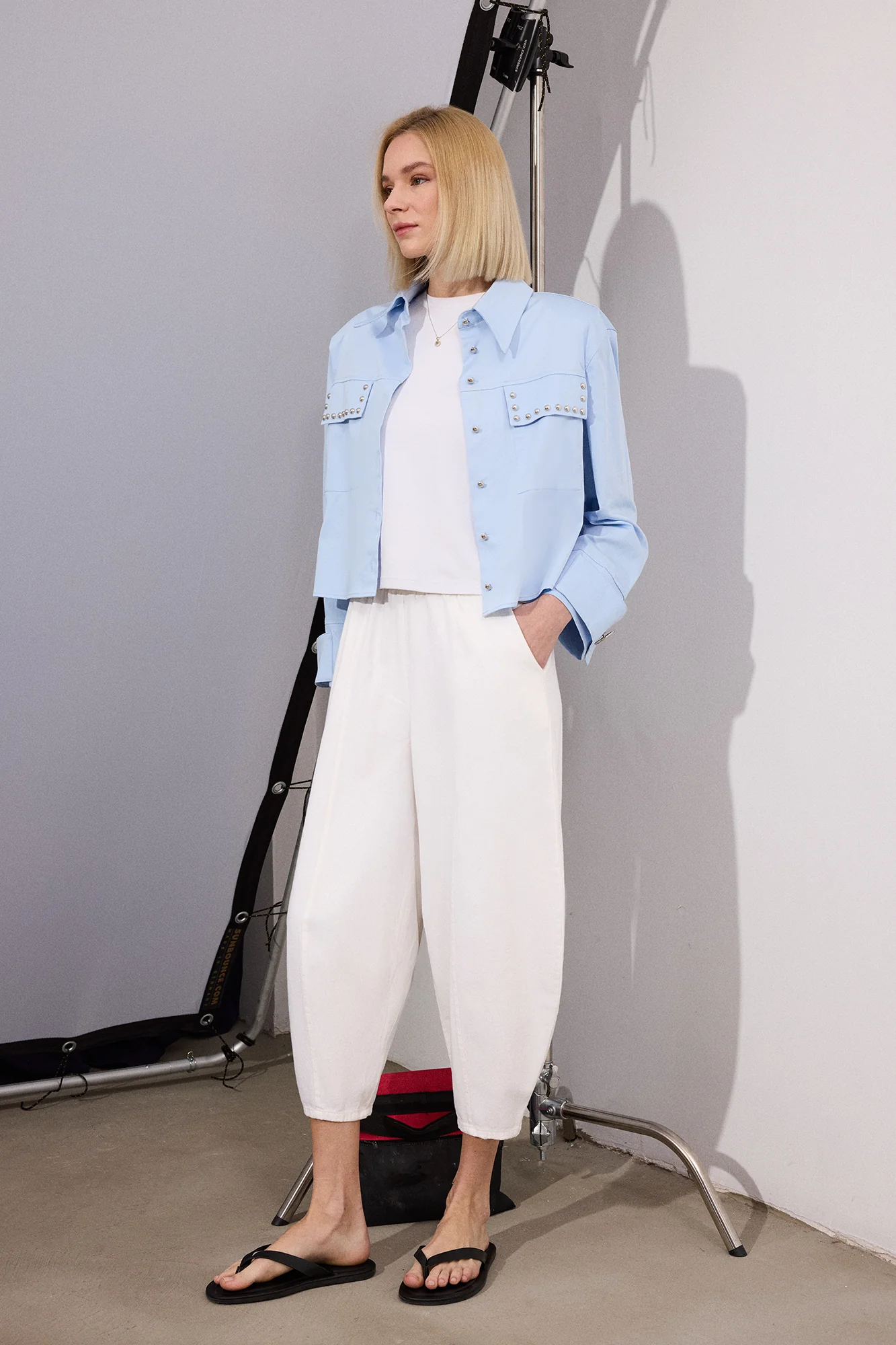 GABARDINE BALLOON PANTS WITH ELASTIC WAISTBAND