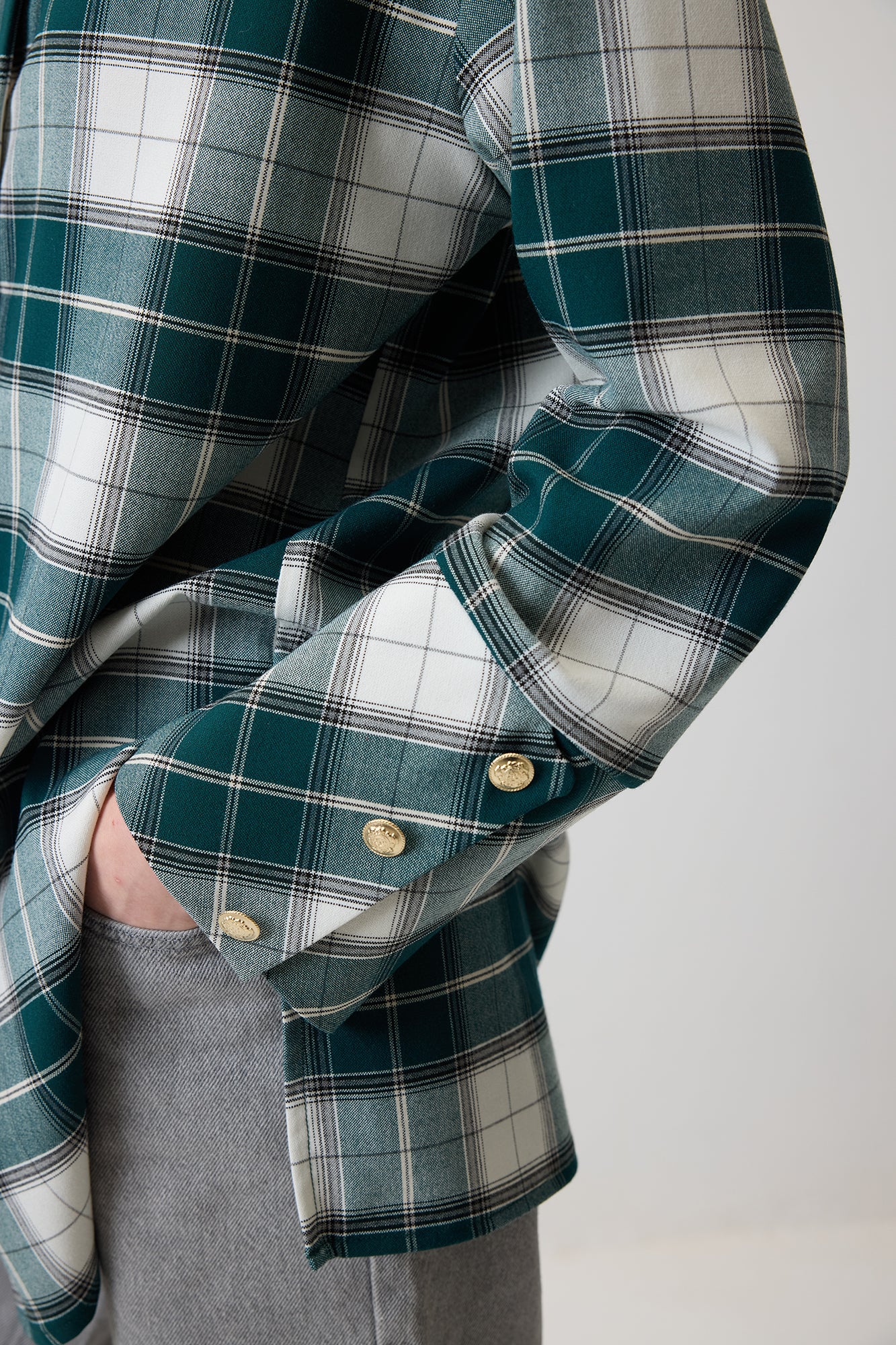 WIDE CUFF PLAID SHIRT - Image 5