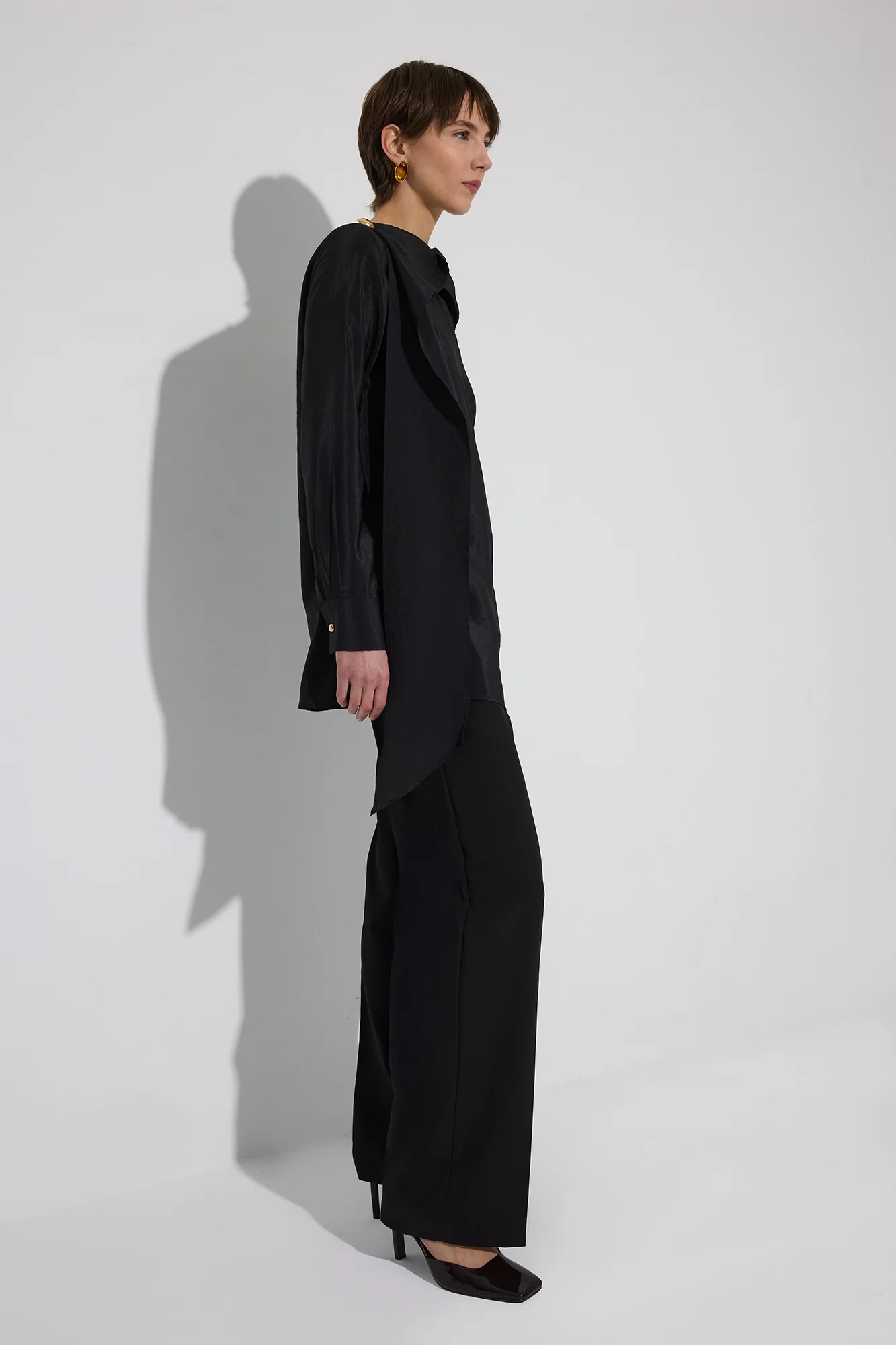 GOLD BUTTONED CUPRA TUNIC - Image 6