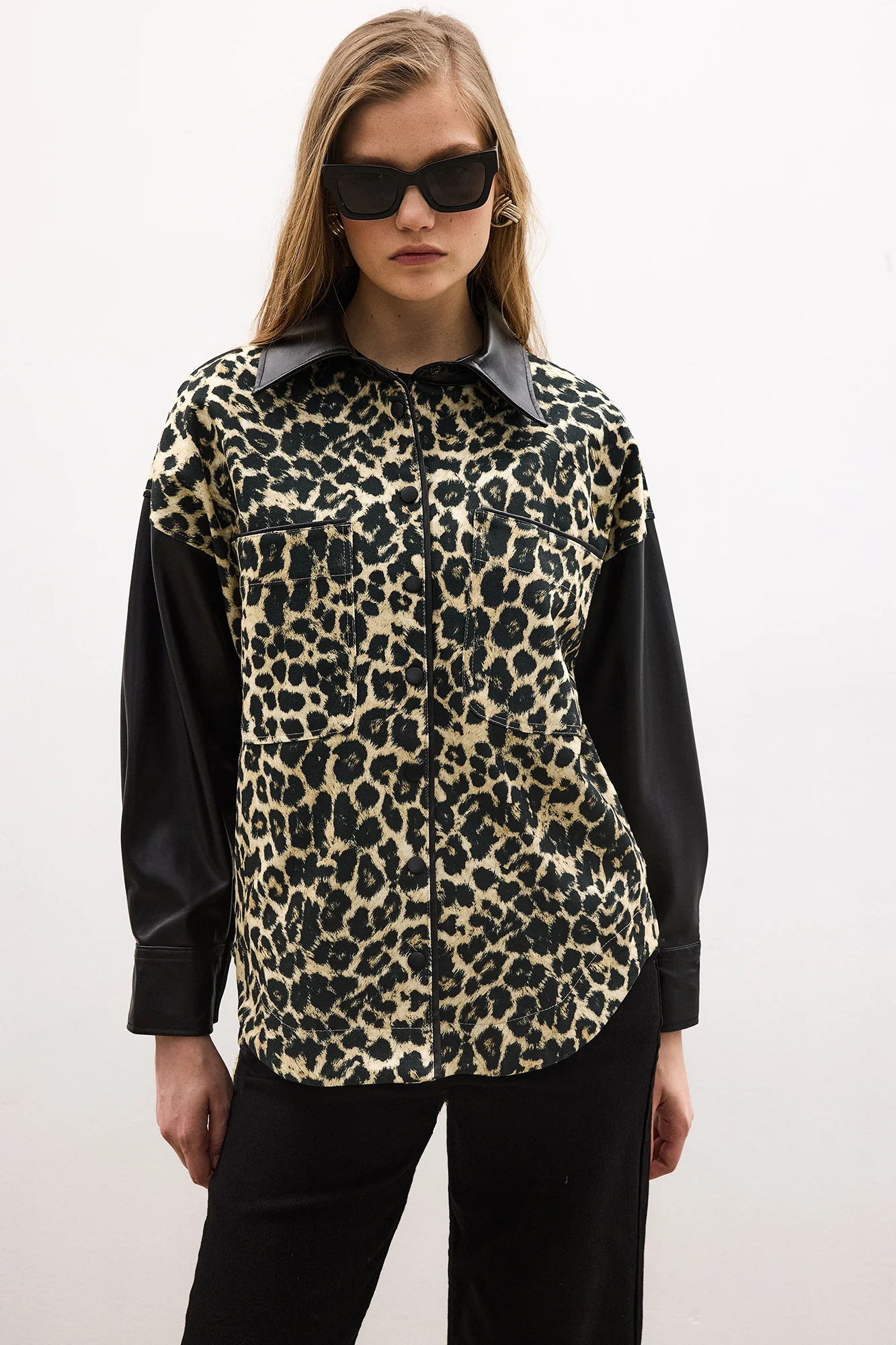 LEOPARD PATTERNED JACKET