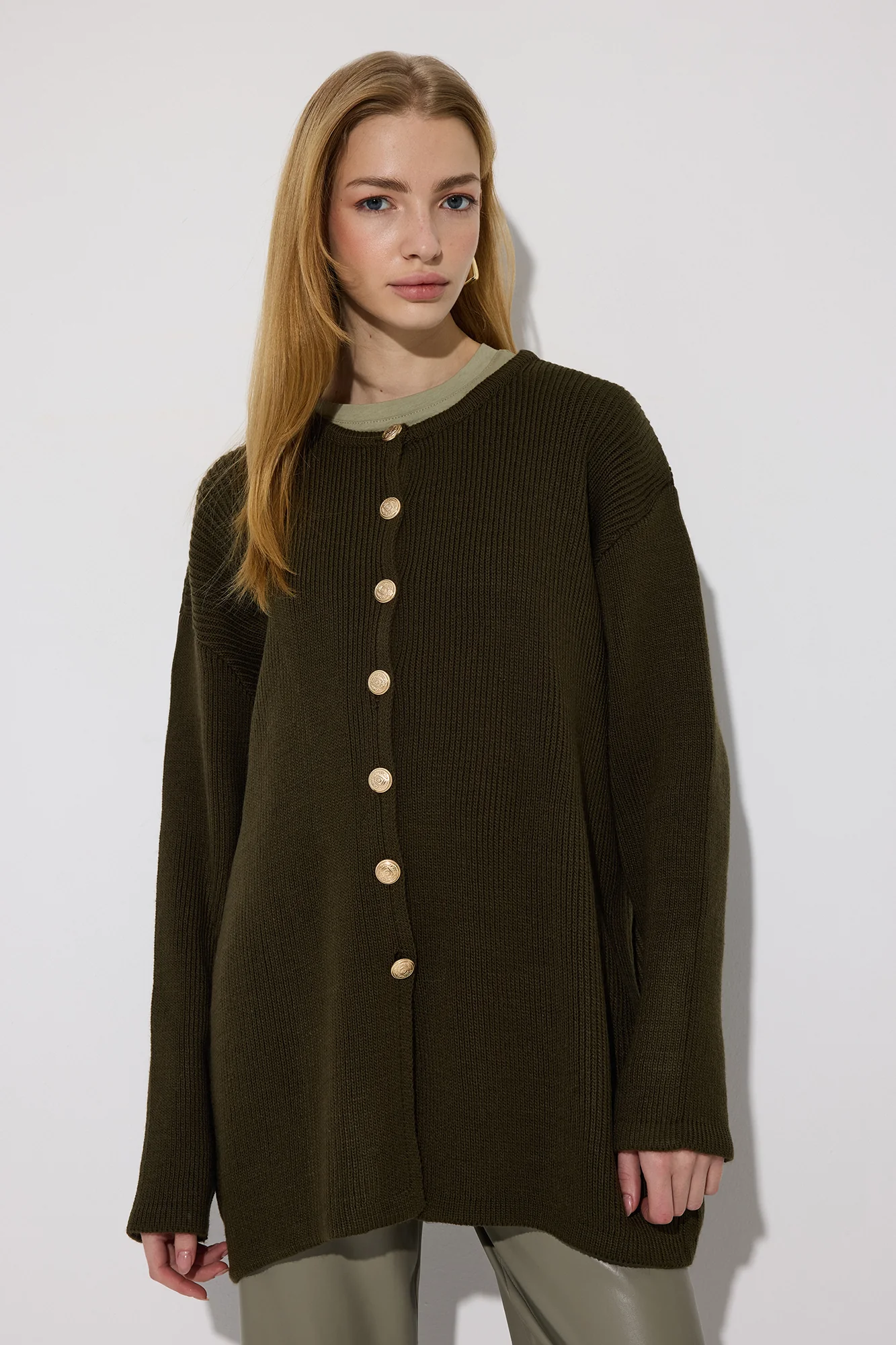 LONG CARDIGAN WITH GOLD BUTTONS - Image 2