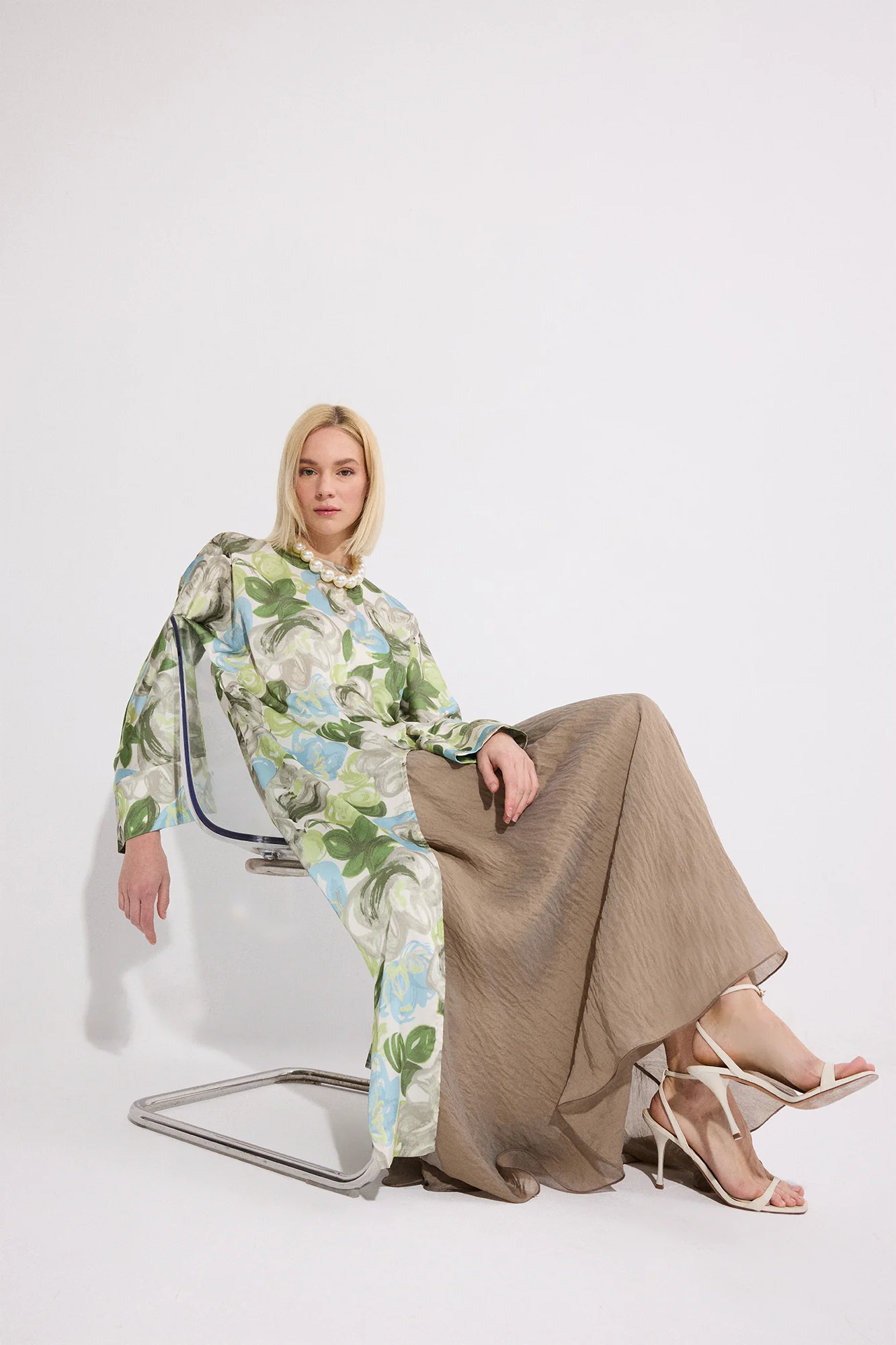 LONG SATIN TUNIC WITH FRONT SLIT - Image 2