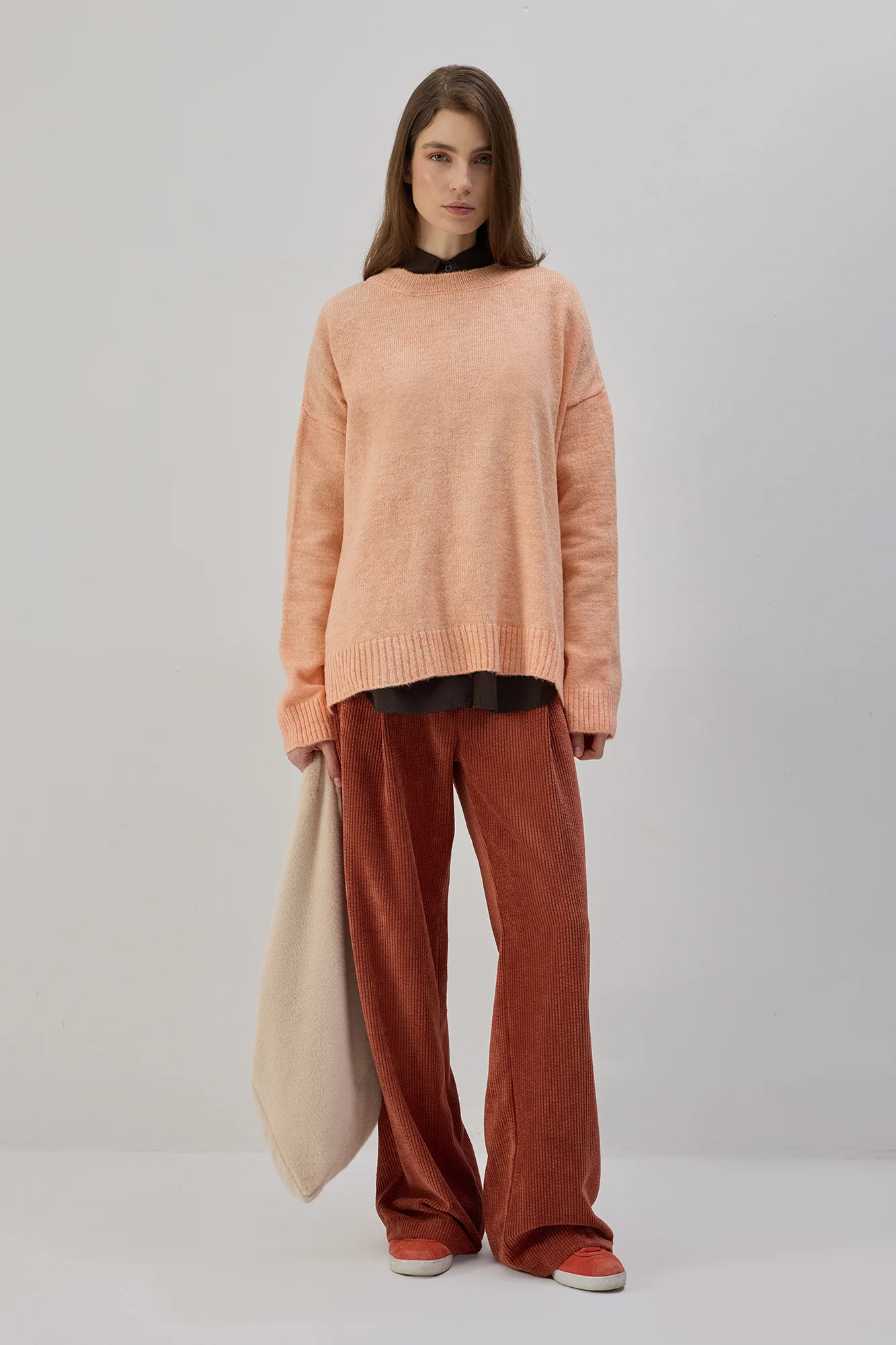 SOLID COLOR OVERSIZE SWEATER