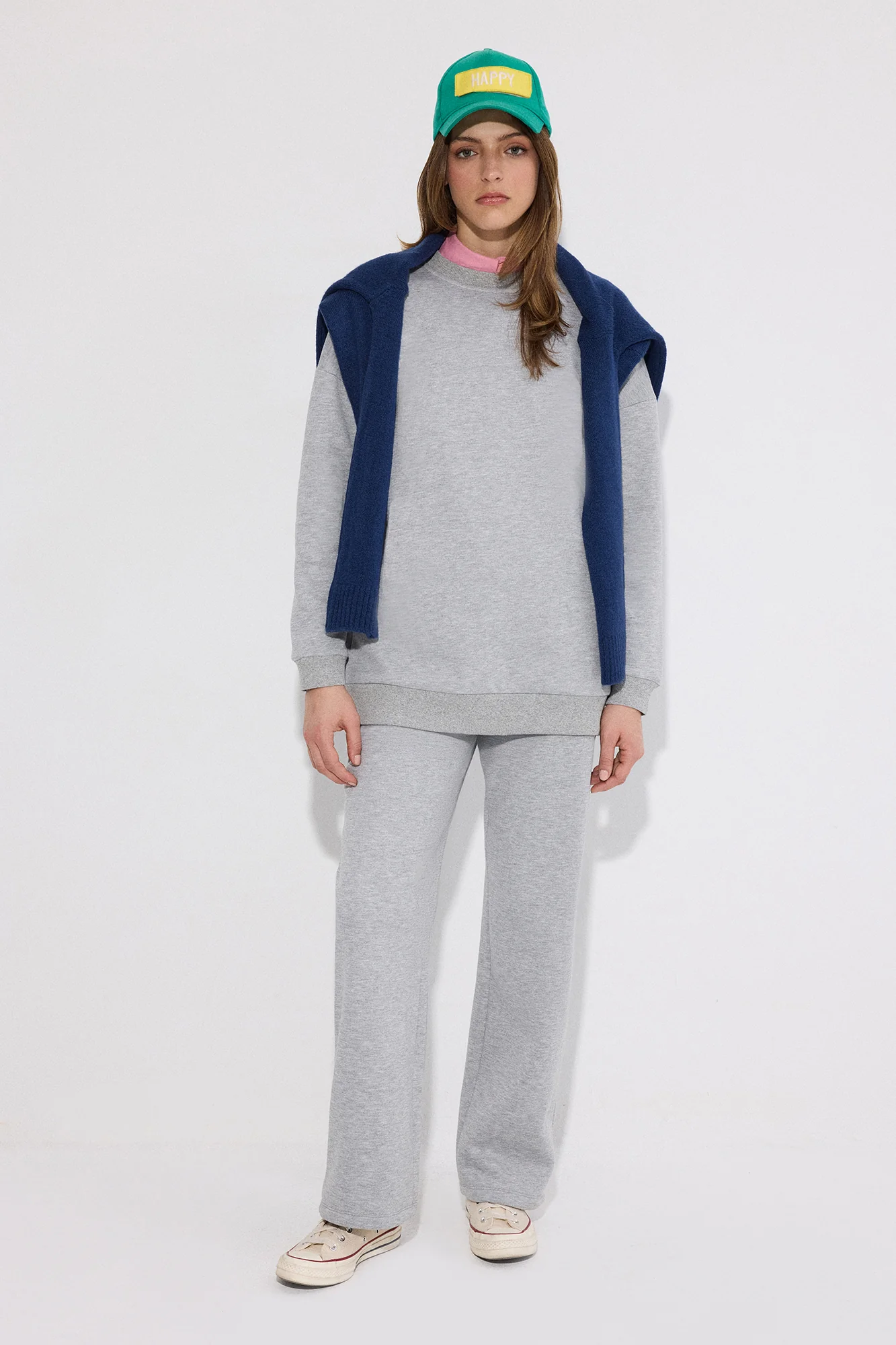 SWEATSHIRT AND JOGGER SET