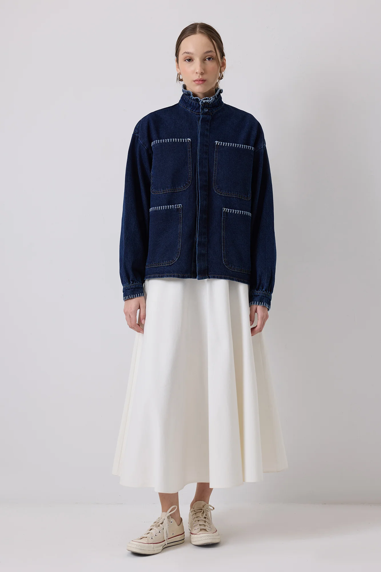 EMBROIDERED COLLAR DENIM JACKET
